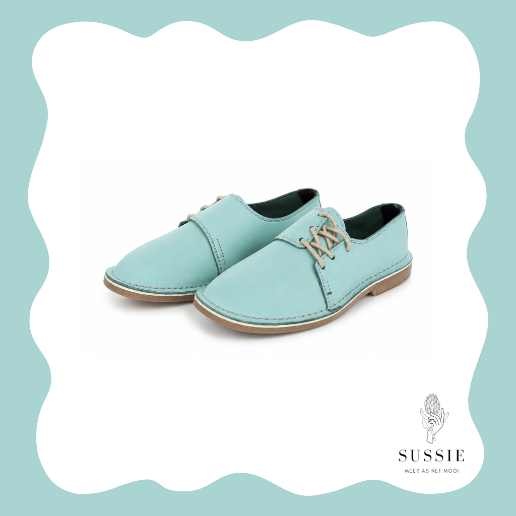 Side lace vellie